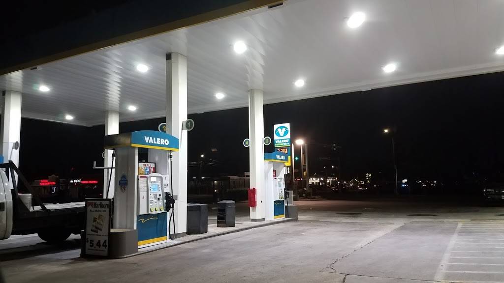 Circle K | cafe | 2203 GESSNER DR, Houston, TX 77080, USA | 2106925000 OR +1 210-692-5000