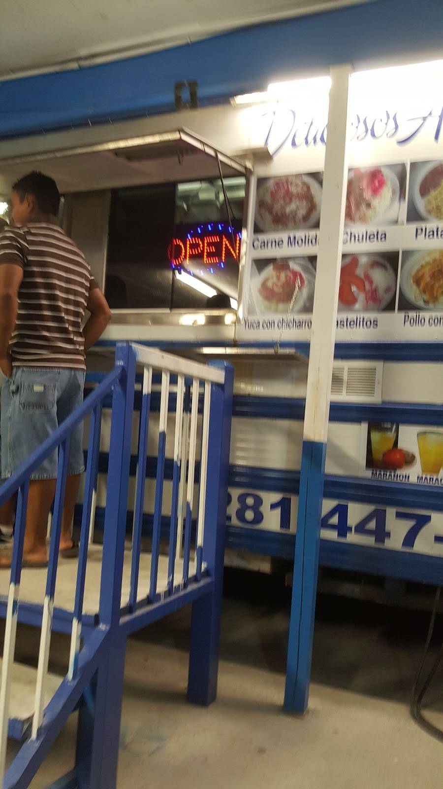 Antojitos Hondurenos | restaurant | 9713 Airline Dr, Houston, TX 77037, USA | 2814477757 OR +1 281-447-7757