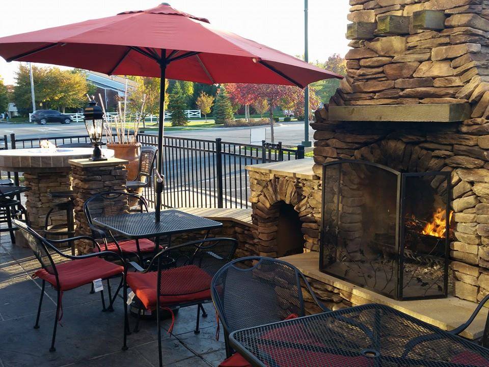 El Toro | restaurant | 1576 W Oak St, Zionsville, IN 46077, USA | 3177331400 OR +1 317-733-1400