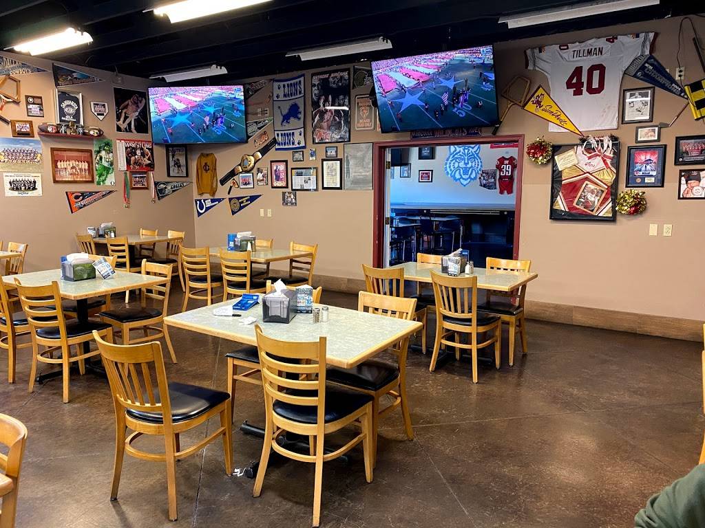 Triple Play | restaurant | 1570 W Duval Mine Rd, Green Valley, AZ 85614, USA | 5206257888 OR +1 520-625-7888