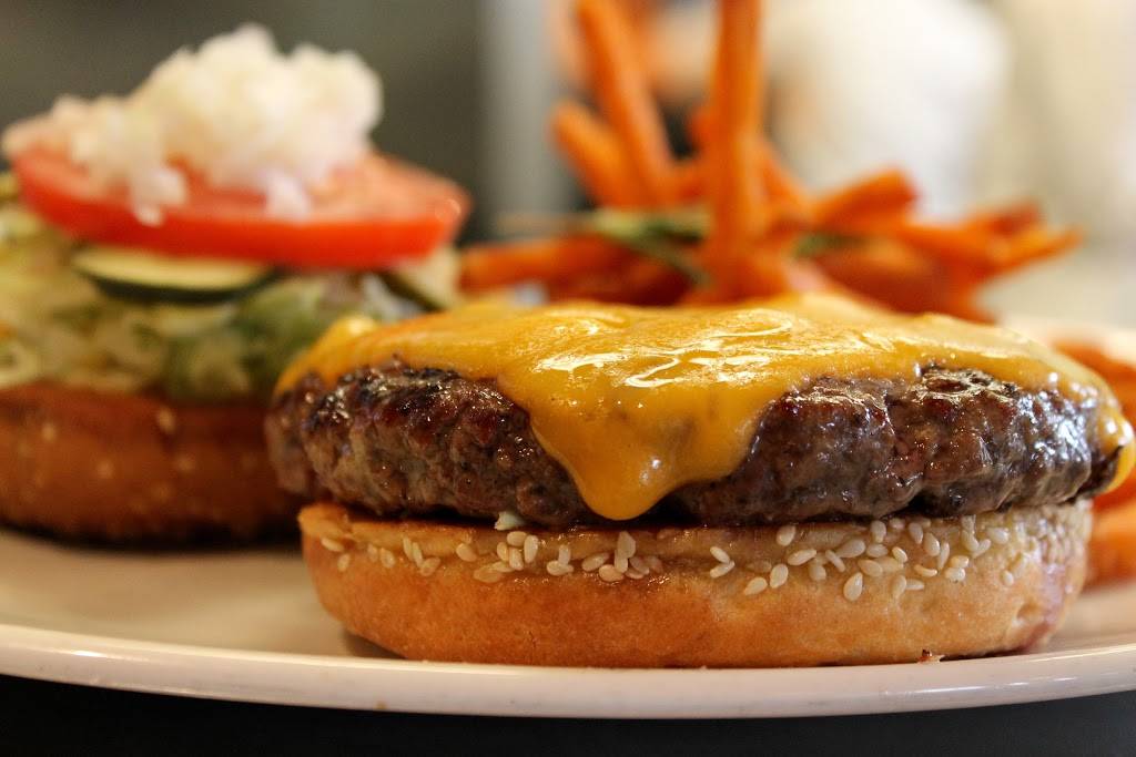 Northstar Cafe at Liberty Center | restaurant | 7610 Sloan Way, Liberty Township, OH 45069, USA | 5137590033 OR +1 513-759-0033