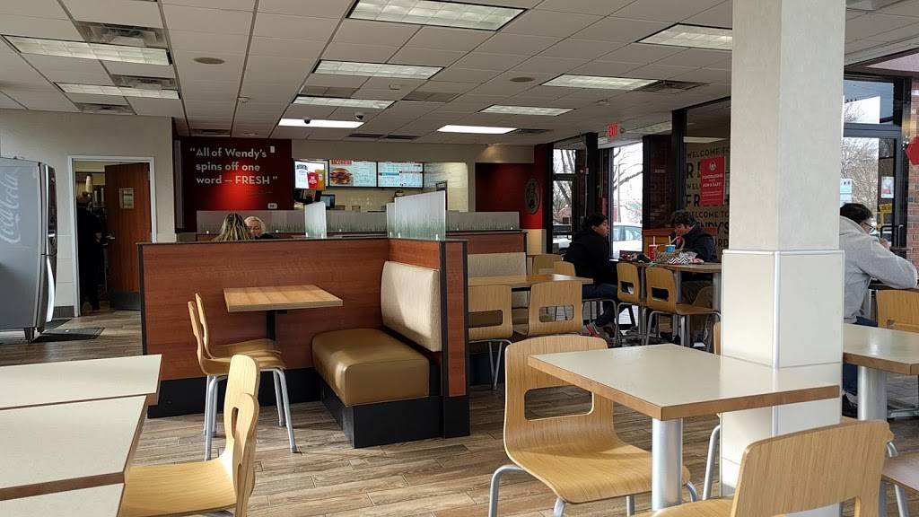 Wendys | restaurant | 39 S Main St, Bradford, MA 01835, USA | 9783726291 OR +1 978-372-6291