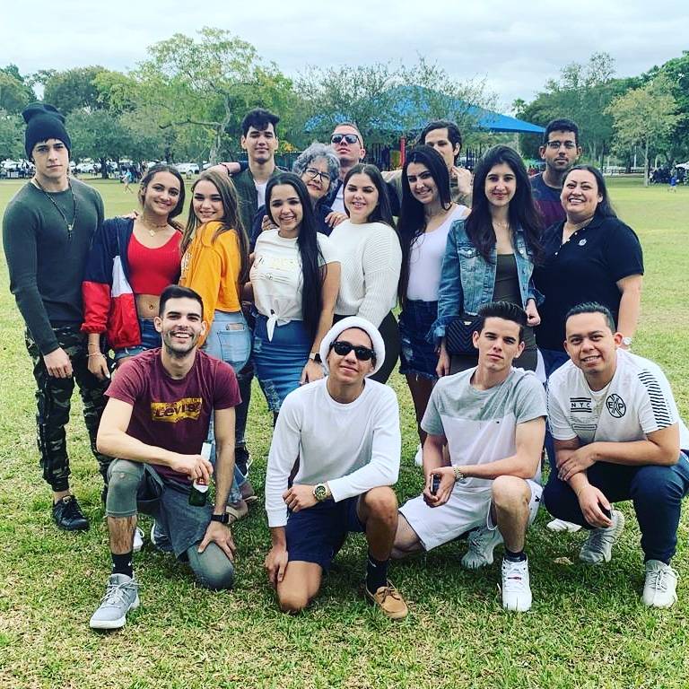 Charleys Philly Steaks | restaurant | 7501 N Kendall Dr Ste 1370, Miami, FL 33156, USA | 3056680397 OR +1 305-668-0397