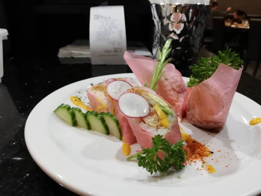 Sushi Torii | restaurant | 126 Wellington St W, Aurora, ON L4G 2N9, Canada | 9057131368 OR +1 905-713-1368