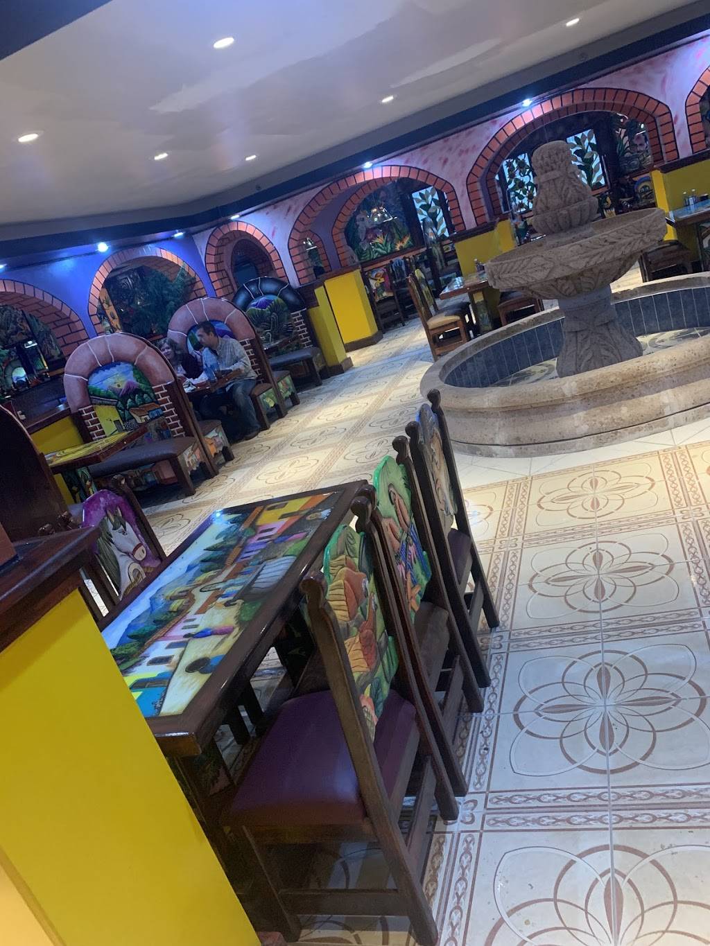 Tequilas Jalisco | restaurant | 512 Cleveland Rd, Granger, IN 46530, USA | 5748551508 OR +1 574-855-1508