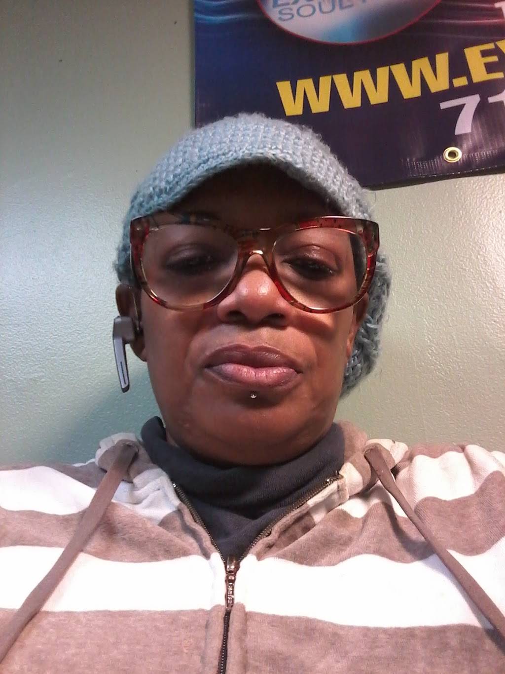 Kennedy Fried Chicken | restaurant | 5706, 4102 Avenue D, Brooklyn, NY 11203, USA | 7182870745 OR +1 718-287-0745