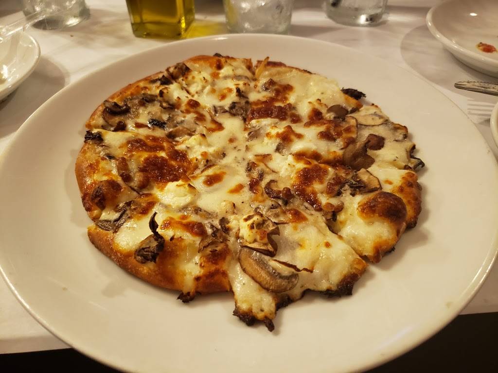 Papa Rons Pizza & Italian Steakhouse | restaurant | 402 W Main St, Monteagle, TN 37356, USA | 9319243355 OR +1 931-924-3355