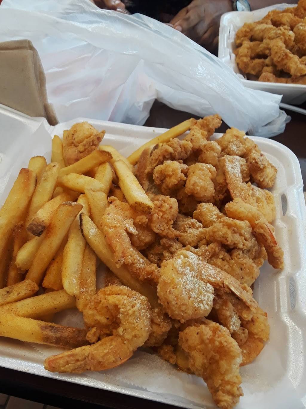 Quickie’s Burgers & Wings | restaurant | 141 S Federal Hwy, Dania Beach, FL 33004, USA | 9543429401 OR +1 954-342-9401