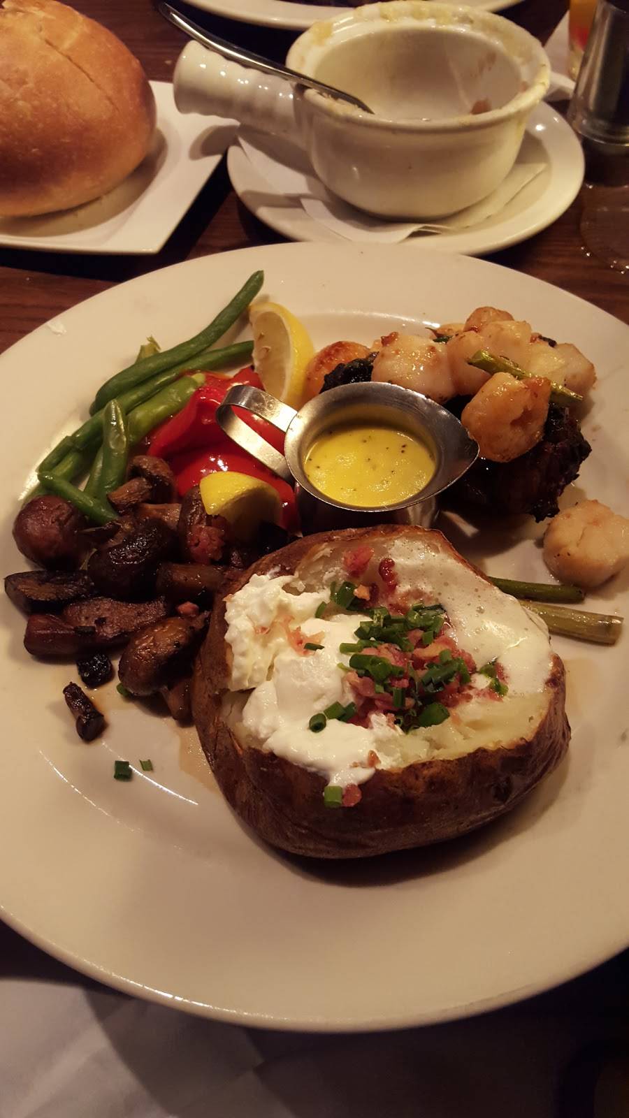 Keg Steakhouse & Bar | restaurant | 12005 N Oracle Rd, Oro Valley, AZ 85737, USA | 5202199500 OR +1 520-219-9500