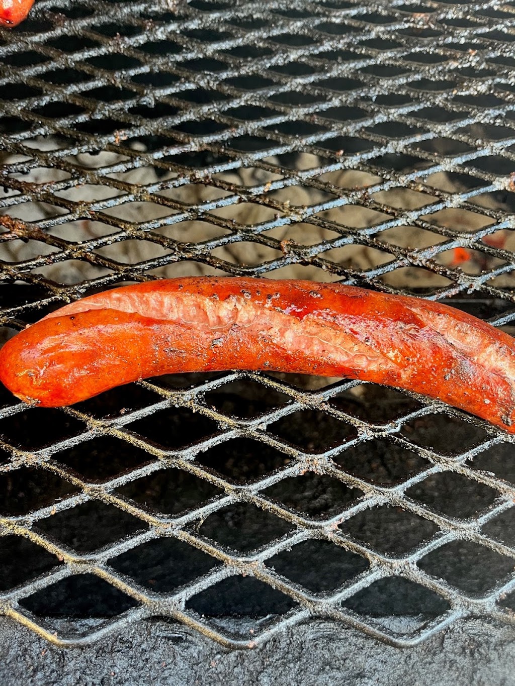 1st Base BBQ | restaurant | 189 W 11th St, Waterloo, IA 50703, USA | 3195046717 OR +1 319-504-6717