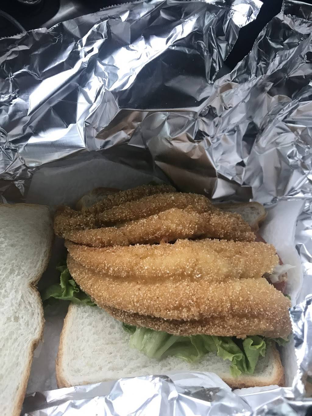 Freeman Fish & Burgers | restaurant | 849 Wakefield St #2442, Lewisburg, TN 37091, USA | 9313598700 OR +1 931-359-8700