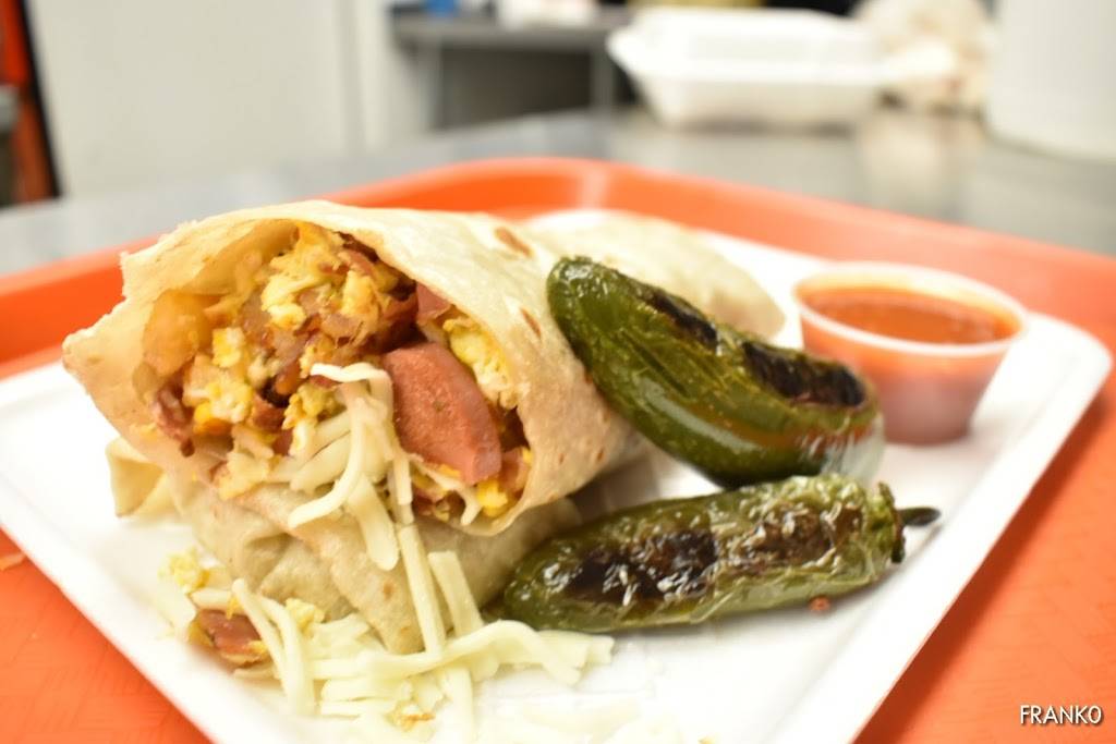 La Pasadita Hot Dogs | restaurant | 3801 N 43rd Ave, Phoenix, AZ 85031, USA | 6239992700 OR +1 623-999-2700