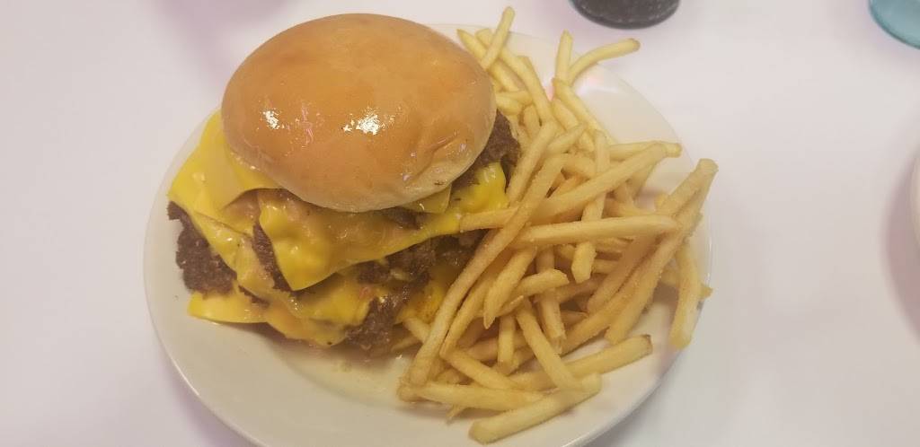 Steak n Shake | restaurant | 103 N State Rd 135, Greenwood, IN 46142, USA | 3178891180 OR +1 317-889-1180