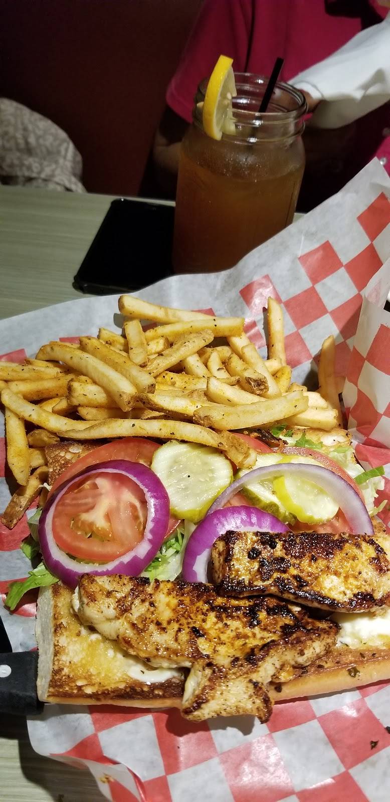 Razzoos Cajun Cafe | restaurant | 4700 Bryant Irvin Rd, Fort Worth, TX 76132, USA | 8172928584 OR +1 817-292-8584