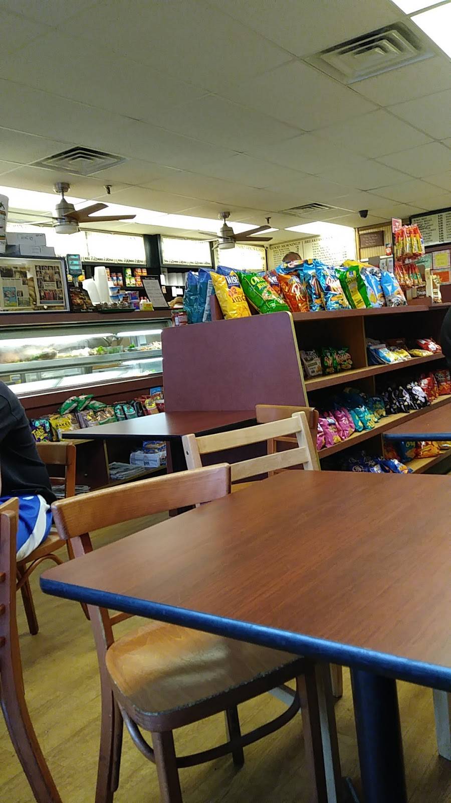 Hincks Delicatessen | meal takeaway | 666 Port Washington Blvd, Port Washington, NY 11050, USA | 5168833730 OR +1 516-883-3730