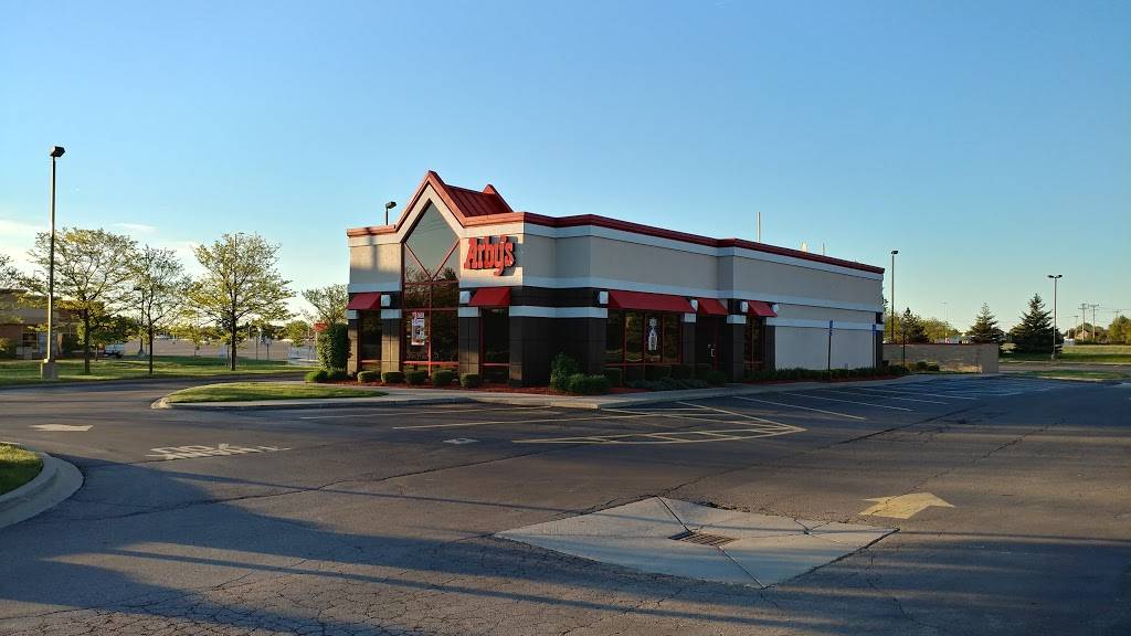 Arbys | restaurant | 15620 15 Mile Rd, Fraser, MI 48026, USA | 5862855821 OR +1 586-285-5821