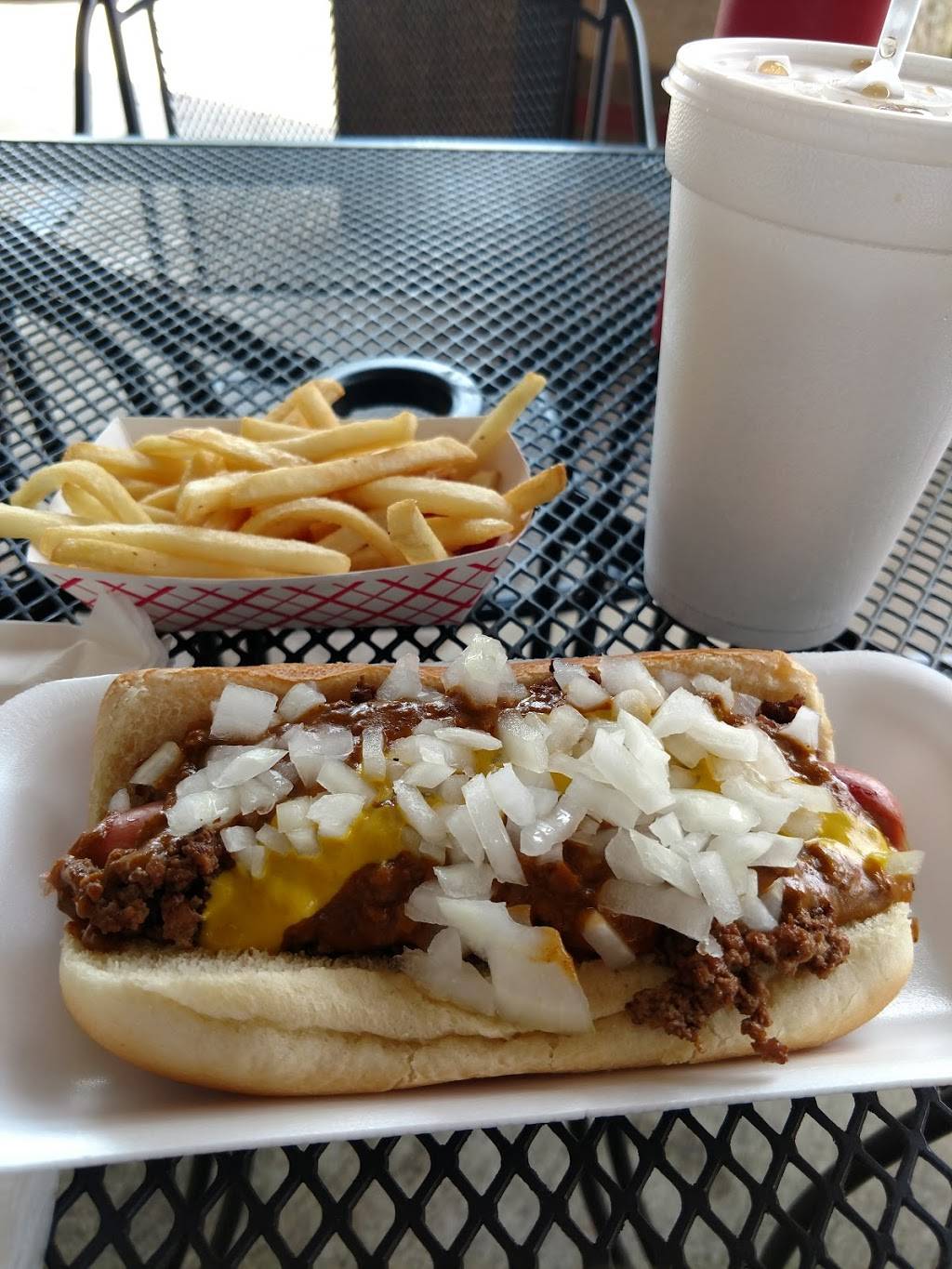 Cloos Coney Island | restaurant | 2233-102 Avent Ferry Rd, Raleigh, NC 27606, USA | 9198343354 OR +1 919-834-3354