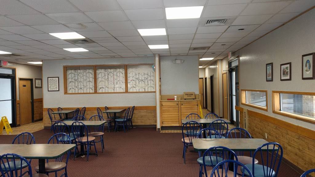 Rax Restaurant | restaurant | 800 E Main St, Lancaster, OH 43130, USA | 7406871563 OR +1 740-687-1563