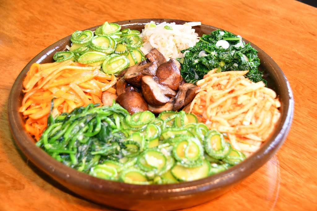 Grove - Poke & Salad Bowl | restaurant | 2673 Avenir Pl C, Vienna, VA 22180, USA | 5712823471 OR +1 571-282-3471