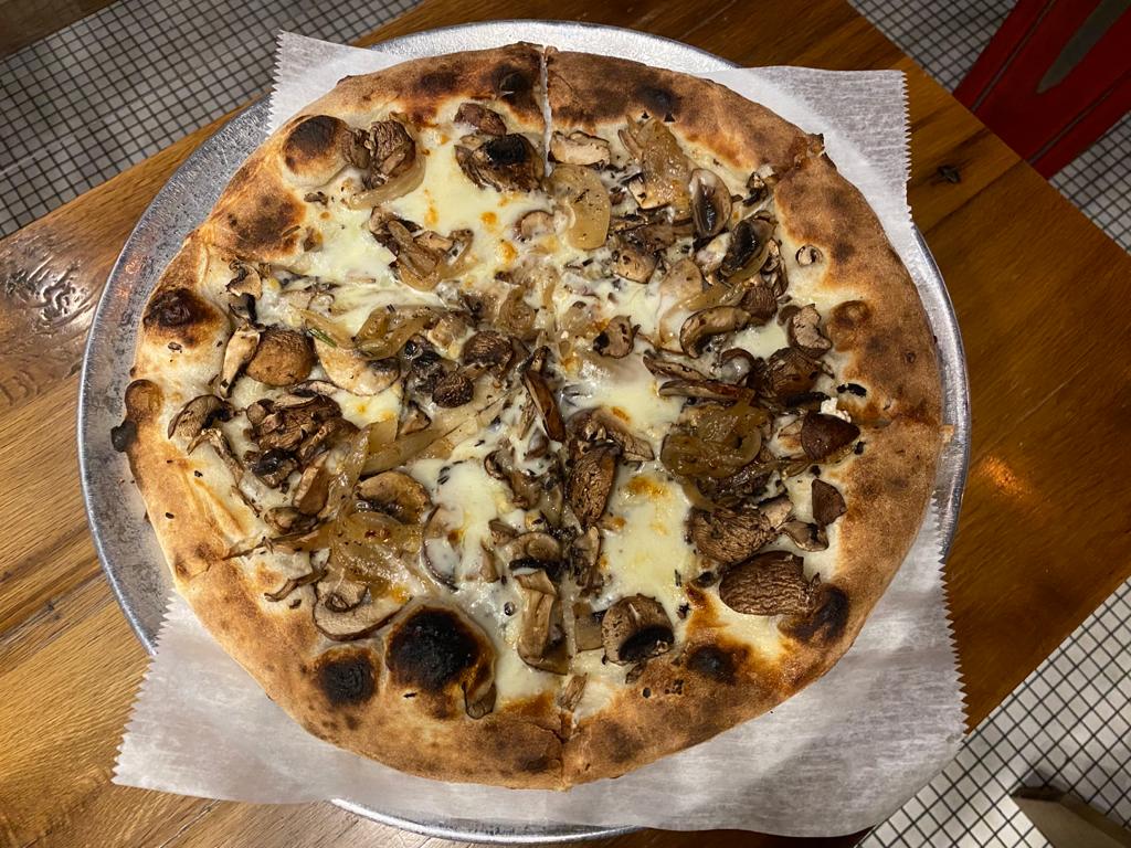 Locale | restaurant | 352 Hanover St, Boston, MA 02113, USA | 6177429600 OR +1 617-742-9600