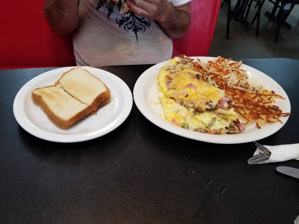 Moms Family Diner (Bixby) | restaurant | 13163 S Memorial Dr, Bixby, OK 74008, USA | 9183948800 OR +1 918-394-8800