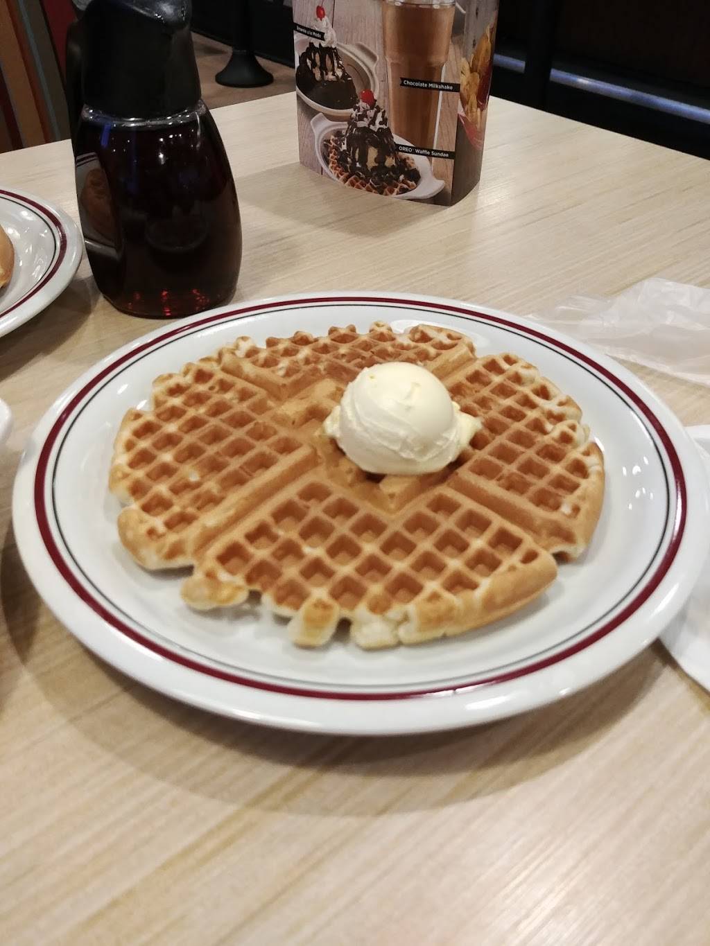 Huddle House | meal takeaway | 1405 S Main St, Blackstone, VA 23824, USA | 4342982149 OR +1 434-298-2149