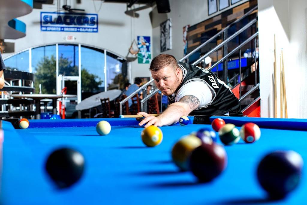 Slackers Sports Bar - Northstar | restaurant | 126 W Rector, San Antonio, TX 78216, USA | 2108452603 OR +1 210-845-2603