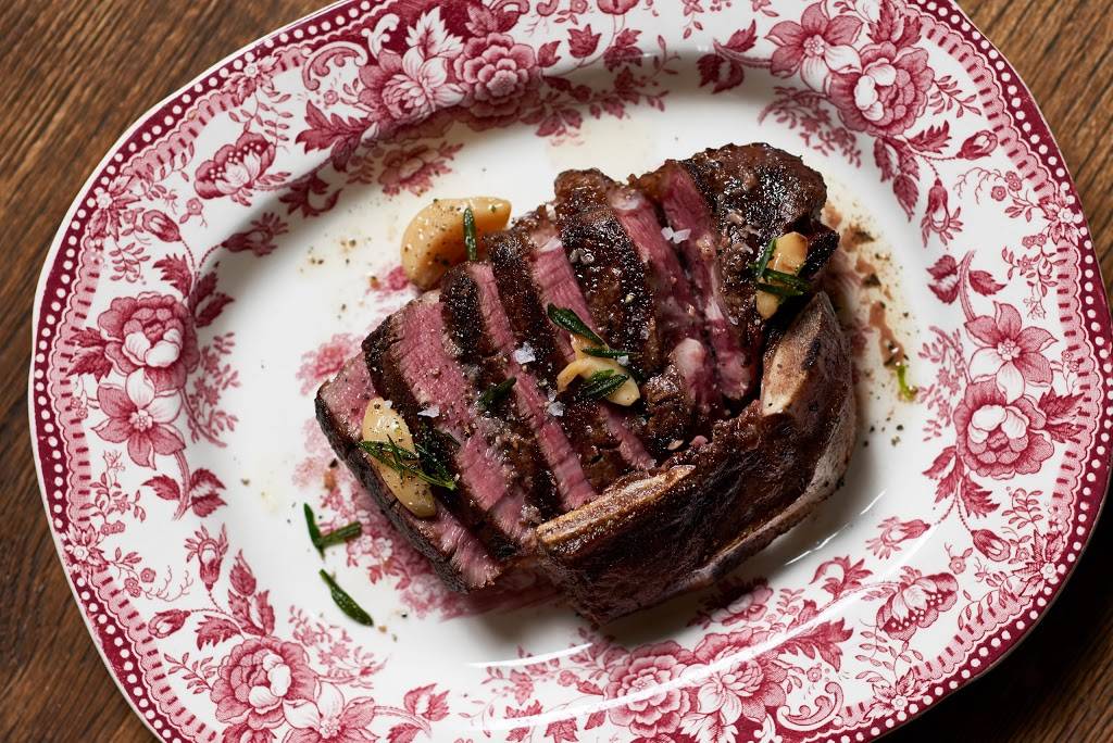 Maple & Ash | night club | 8 W Maple St, Chicago, IL 60610, USA | 3129448888 OR +1 312-944-8888