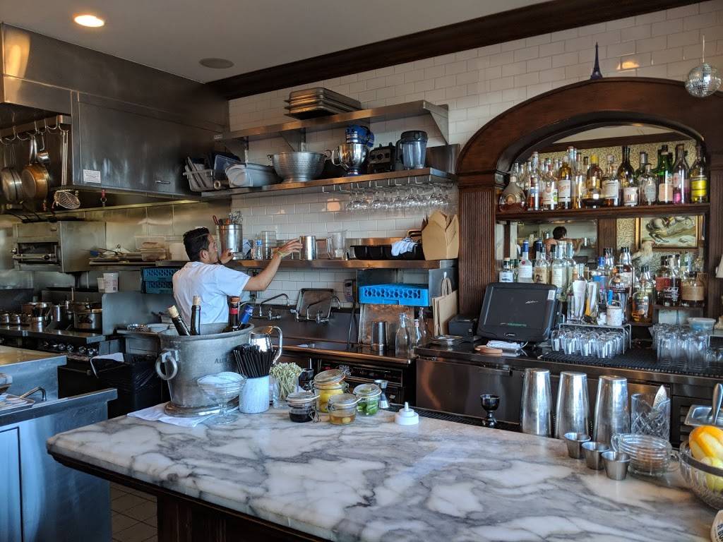 Petit Trois | restaurant | 718 N Highland Ave, Los Angeles, CA 90038, USA | 3234688916 OR +1 323-468-8916