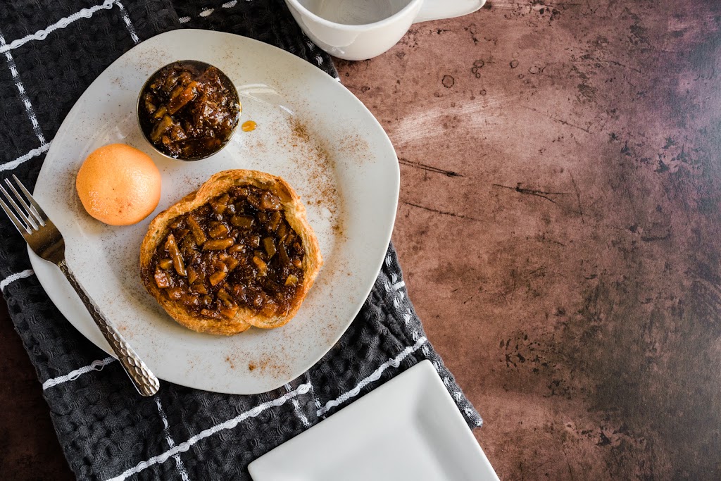 The Daily | restaurant | 5751 Smith Rd, Brook Park, OH 44142, USA | 2165052527 OR +1 216-505-2527