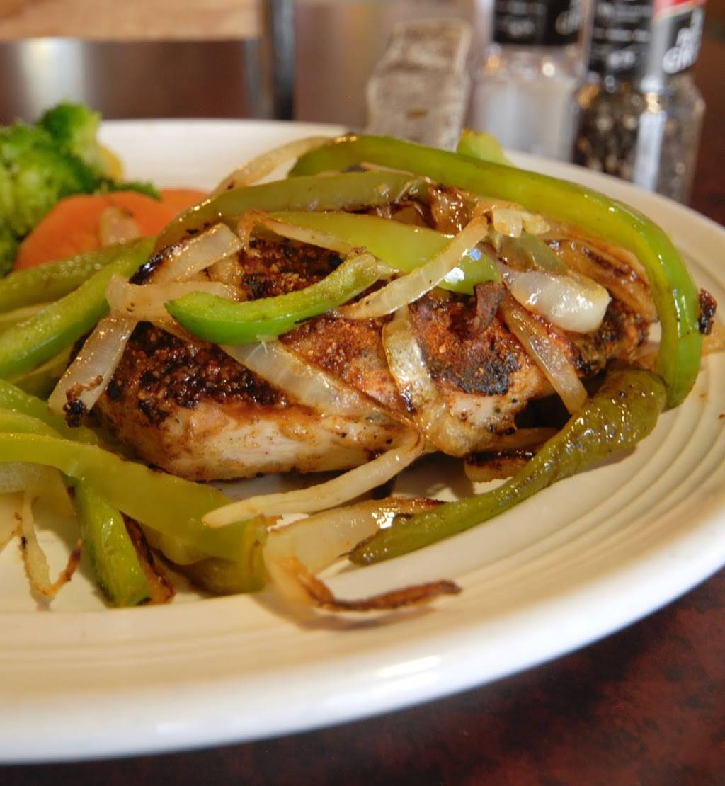 Mavericks Firewater Grill - Sports Bar - Craft Beer - Wings | restaurant | 535 E Eads Pkwy, Greendale, IN 47025, USA | 8125376600 OR +1 812-537-6600