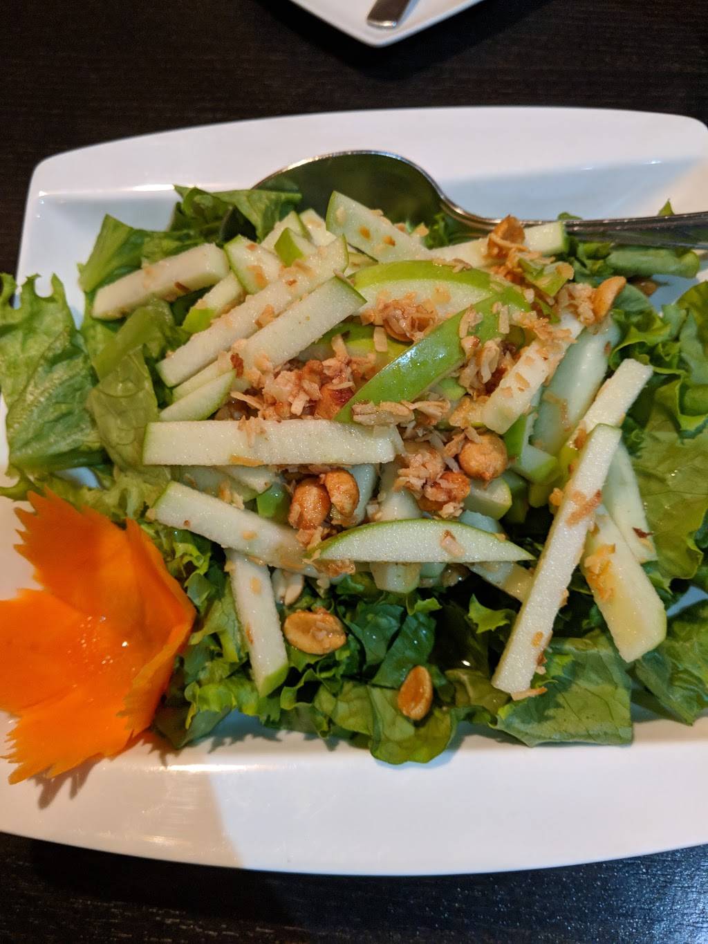 Bangkok Cuisine | restaurant | 1500 Weber St E, Kitchener, ON N2A 2Y5, Canada | 5197487676 OR +1 519-748-7676