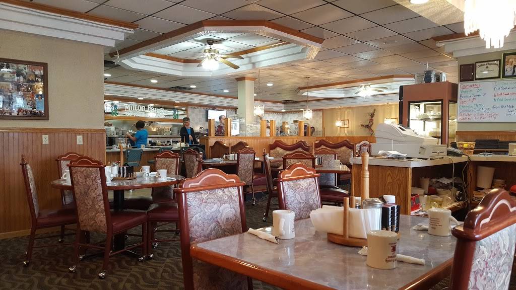 Milton Family Restaurant | restaurant | 1144, 541 Vernal Ave, Milton, WI 53563, USA | 6088684611 OR +1 608-868-4611