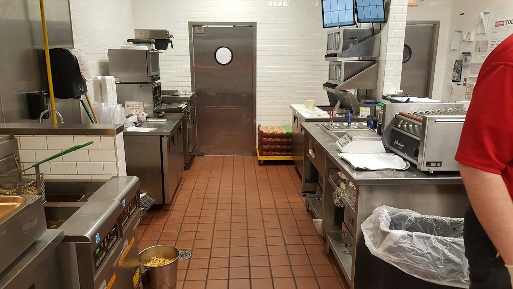 Lions Choice | restaurant | 3048 Clarkson Rd, Chesterfield, MO 63017, USA | 6362207641 OR +1 636-220-7641