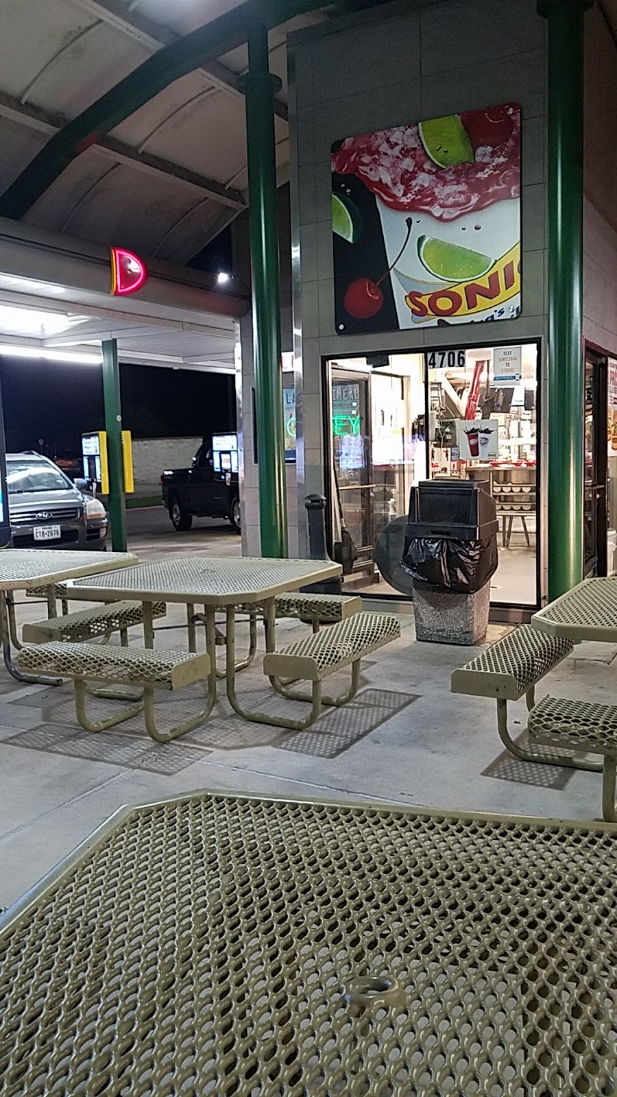 Sonic Drive-In | restaurant | 4706 W 7th St, Wake Village, TX 75501, USA | 9038384949 OR +1 903-838-4949