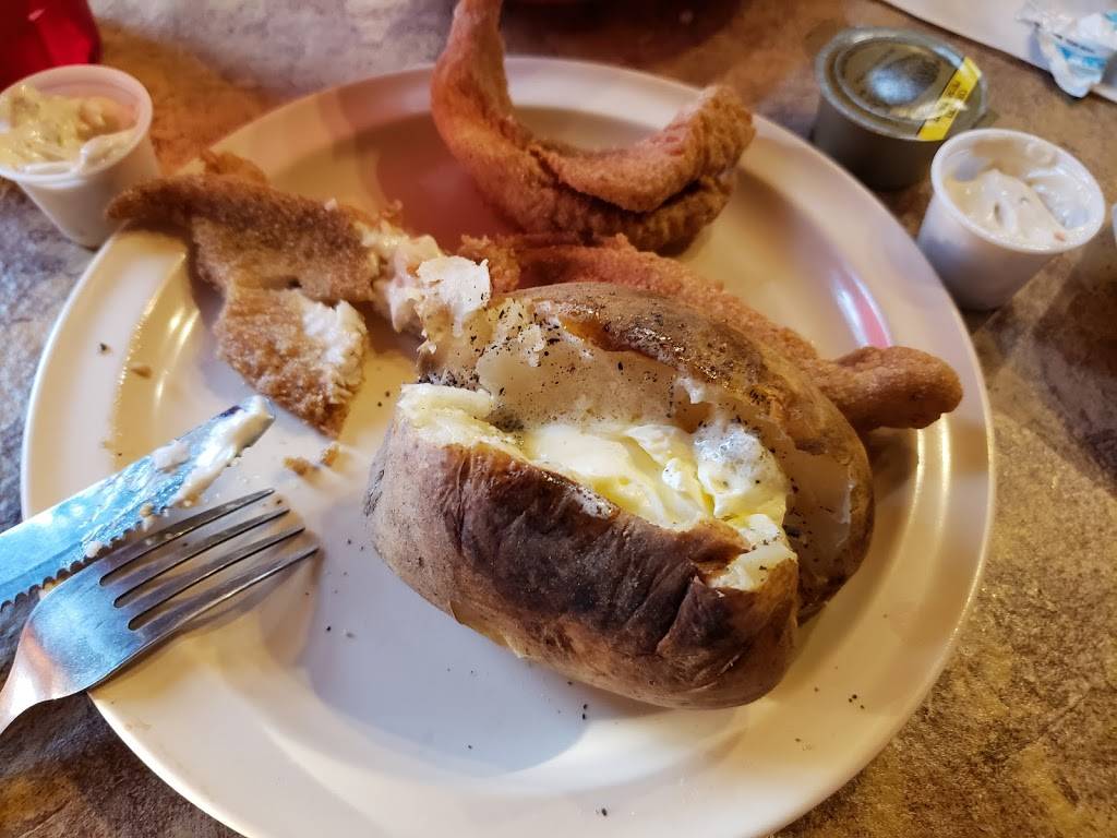 Catfish Cabin | restaurant | 1290 S Highland Ave, Jackson, TN 38301, USA | 7314221001 OR +1 731-422-1001