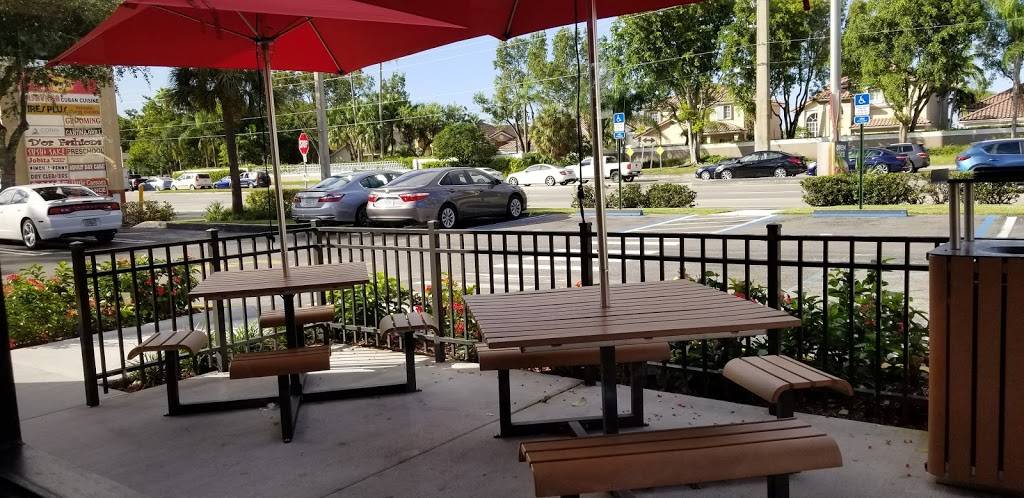 Wendys | restaurant | 13530 SW 152nd St, Miami, FL 33177, USA | 3052516787 OR +1 305-251-6787