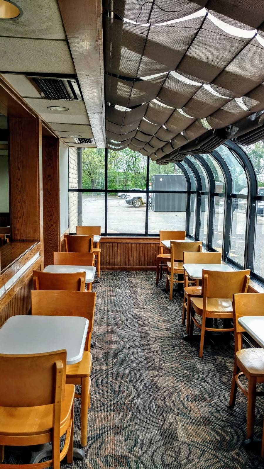 Wendys | restaurant | 2181 Rawsonville Rd, Belleville, MI 48111, USA | 7344844411 OR +1 734-484-4411