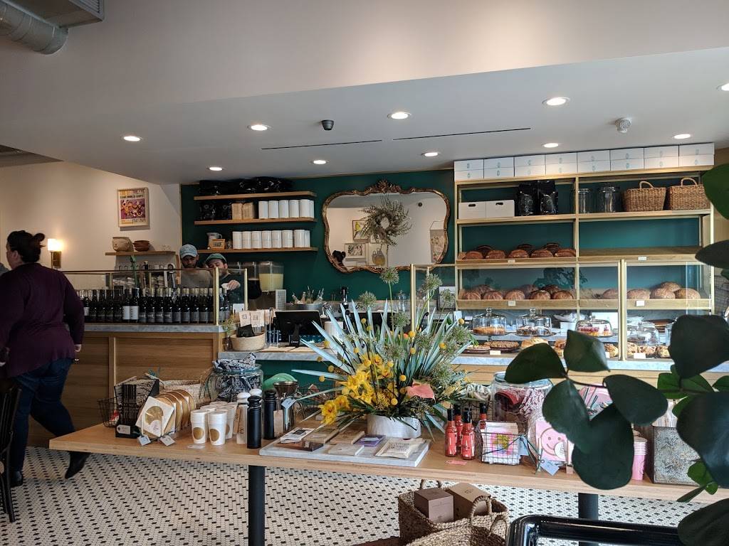 Fiona | restaurant | 339 N Fairfax Ave, Los Angeles, CA 90036, USA | 3238523210 OR +1 323-852-3210