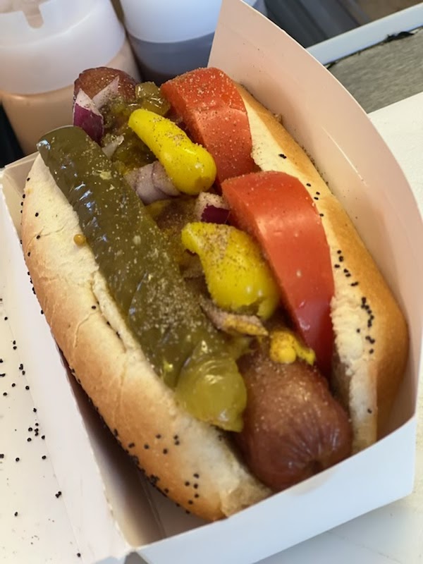 Uncle Bobs Bagels and Dogs | restaurant | 8920 CA-89, Blairsden, CA 96103, USA | 5308636647 OR +1 530-863-6647