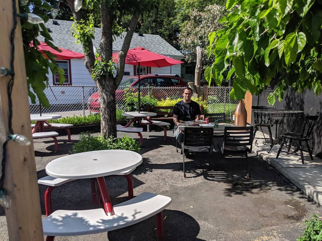 The Schnitzel Shack | meal takeaway | 3 Toronto Rd, Port Hope, ON L1A 3R4, Canada | 9058855551 OR +1 905-885-5551