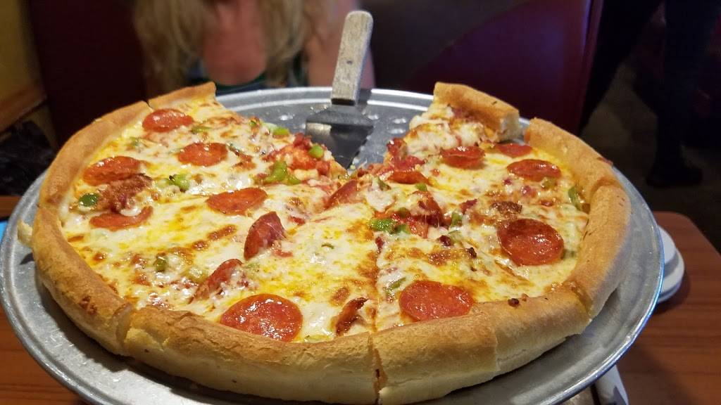 Gondolier | restaurant | 544 E Broadway Blvd, Jefferson City, TN 37760, USA | 8654759840 OR +1 865-475-9840