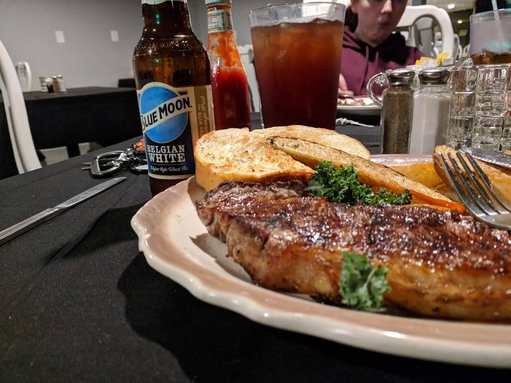 River Heights Restaurant | restaurant | 935 Riverside Ln, Crump, TN 38327, USA | 7316324484 OR +1 731-632-4484