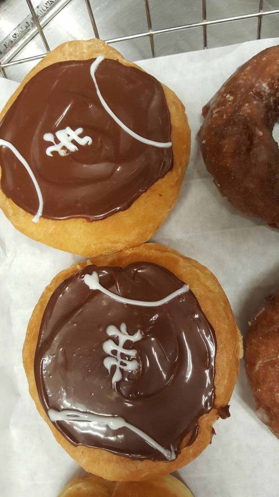 Dunkin | bakery | 8951 Daniels Pkwy Unit 101, Fort Myers, FL 33912, USA | 2393448699 OR +1 239-344-8699