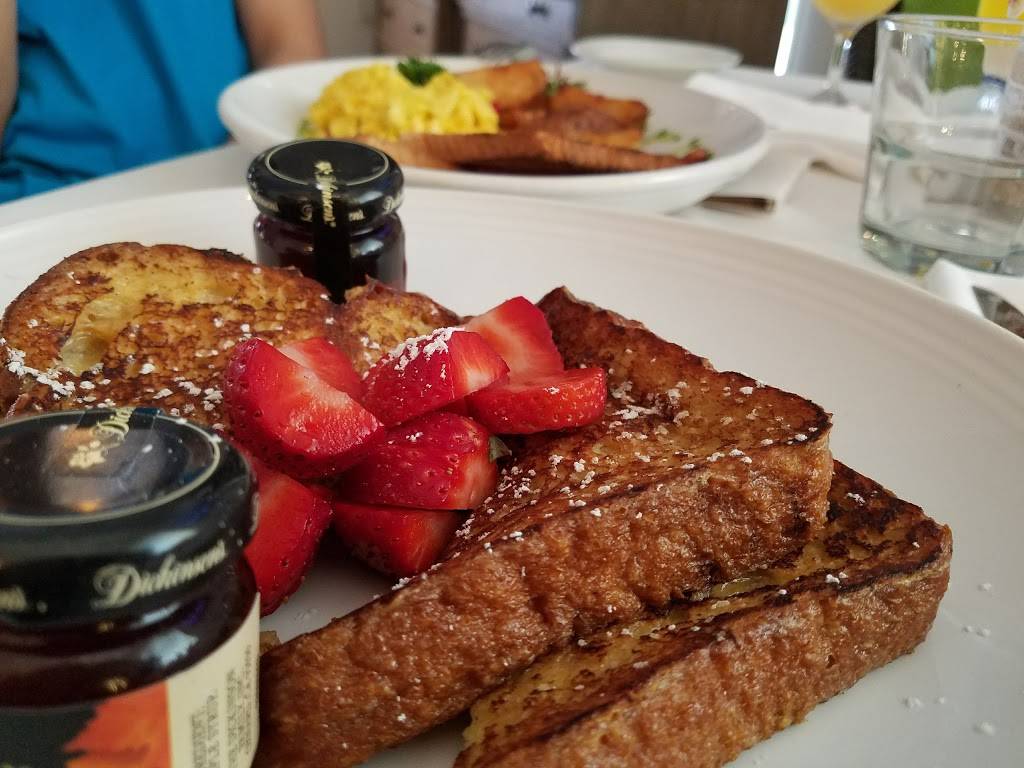 Caffe Milano | restaurant | 850 Ocean Dr, Miami Beach, FL 33139, USA | 3055320707 OR +1 305-532-0707