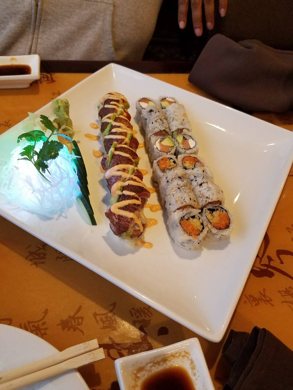 Suki Asian Cuisine | restaurant | 150 Atlanta Hwy, Loganville, GA 30052, USA | 7705548033 OR +1 770-554-8033