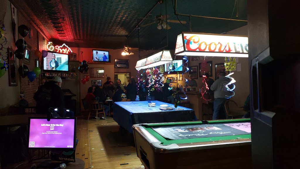 Bennington Saloon | restaurant | 106 N Nelson St, Bennington, KS 67422, USA | 7854883535 OR +1 785-488-3535