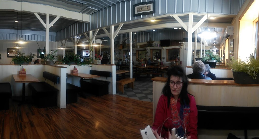 Maid-Rite | meal takeaway | 109 S Spruce Dr, Lamoni, IA 50140, USA | 6417848600 OR +1 641-784-8600