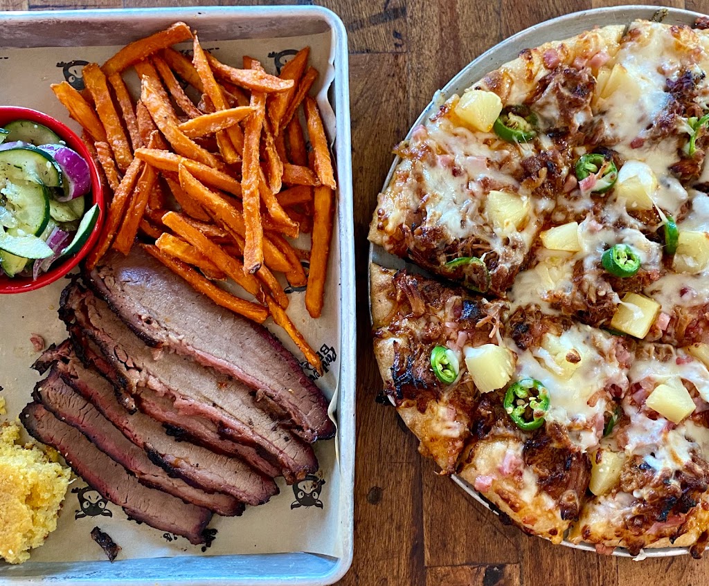 Parker Johns BBQ & Pizza | restaurant | 2331 E Evergreen Dr, Appleton, WI 54913, USA | 9208153264 OR +1 920-815-3264