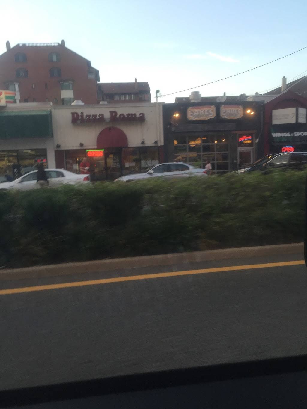 Pizza Roma | restaurant | 4219 Fairfax Dr, Arlington, VA 22203, USA | 7032434949 OR +1 703-243-4949